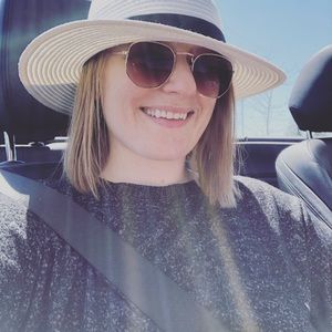 Meet your Posher, Kayla